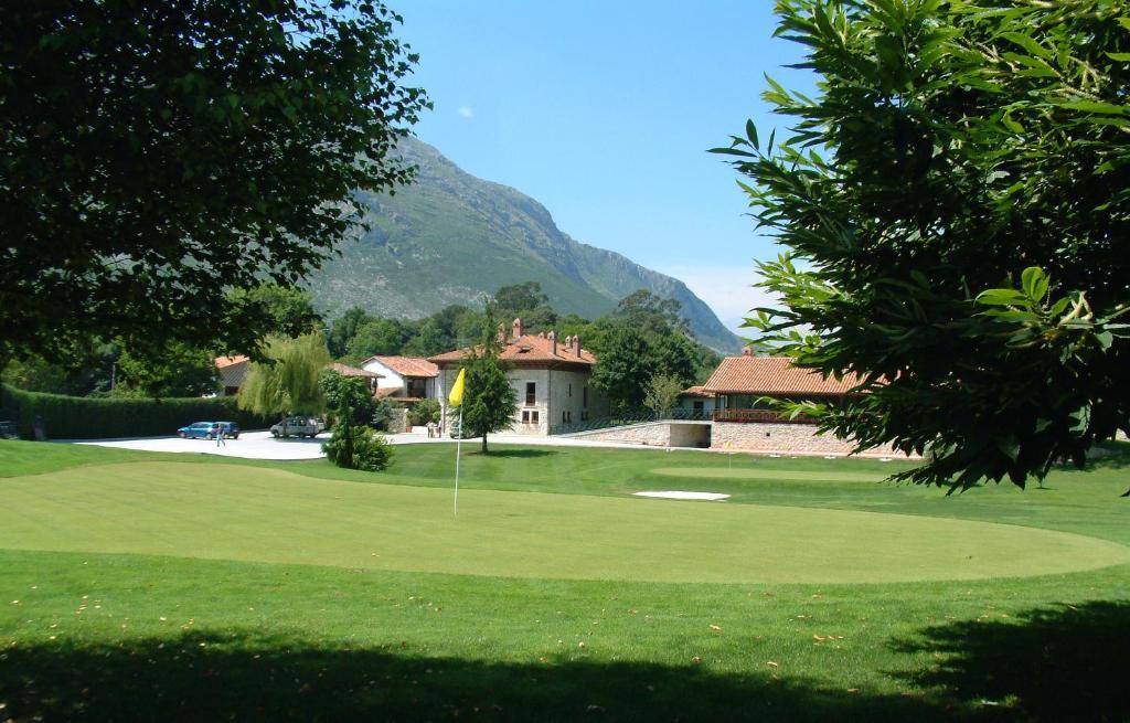 Hotel Aldama Golf Quintana de Llanes Eksteriør billede